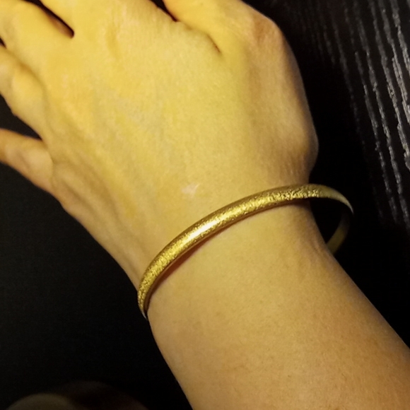 Monet gold bangle (thin) - Picture 4 of 4